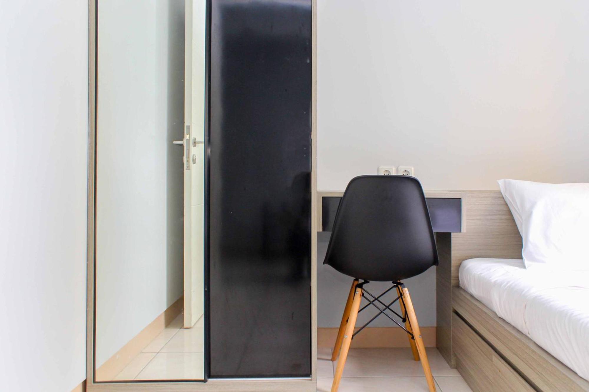 Apartemen Spacious And Good 2br At Springlake Summarecon By Travelio